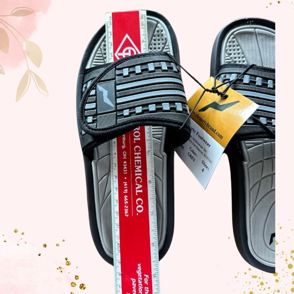 *NWT* Norty Kids‎ Black and Grey Slides